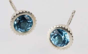 Cupcake with Faceted Blue Topaz