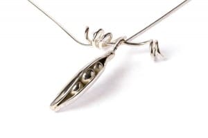 Pea Pod pendant